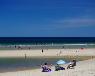 Head of the Meadow Beach photo showing the sandbar that runs along many of the popluar Cape Cod beaches while Cape Cod camping